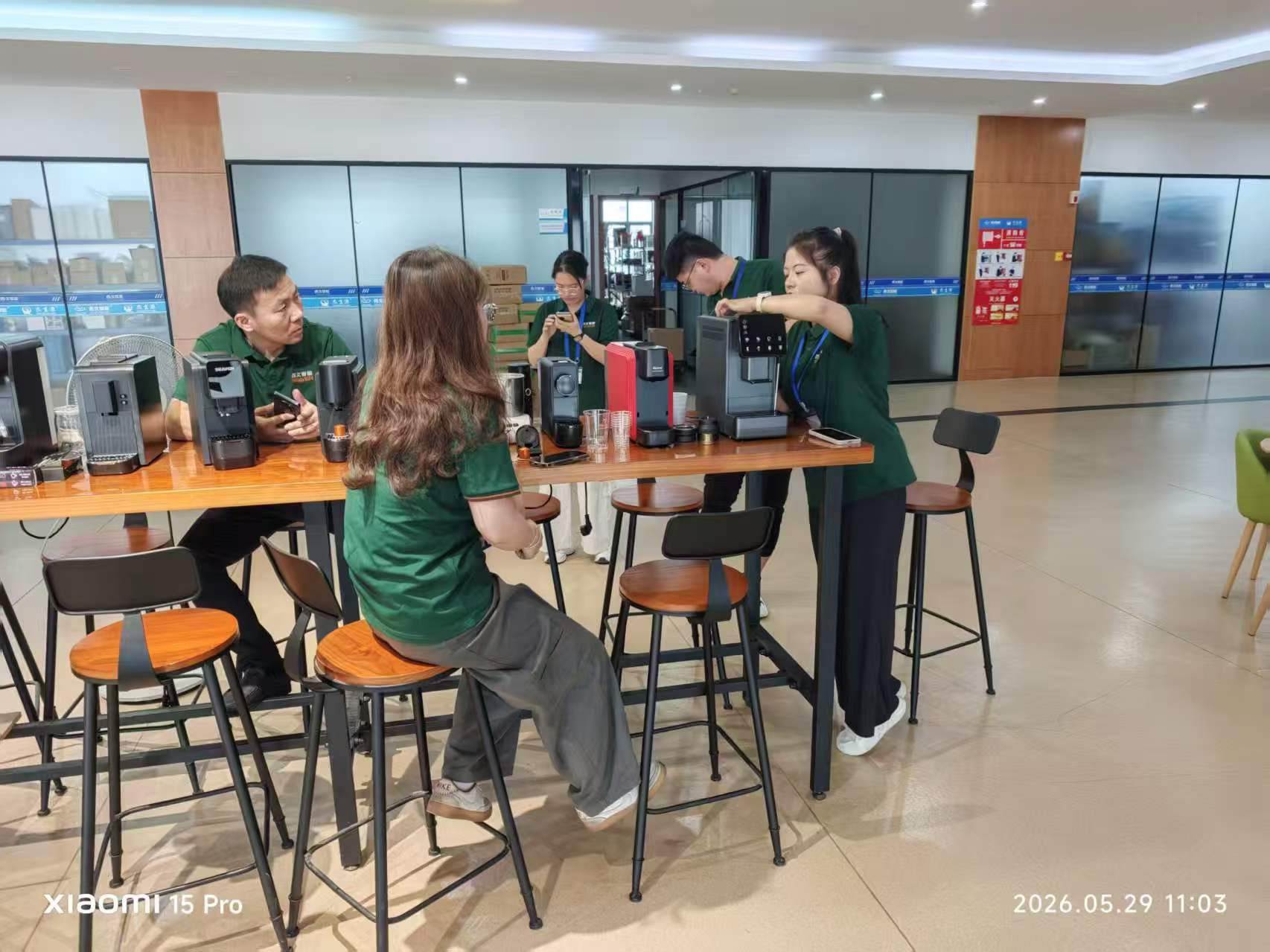 Comment la formation des équipes professionnelles de machines à café stimule-t-elle la croissance des commandes et la qualité du service ?