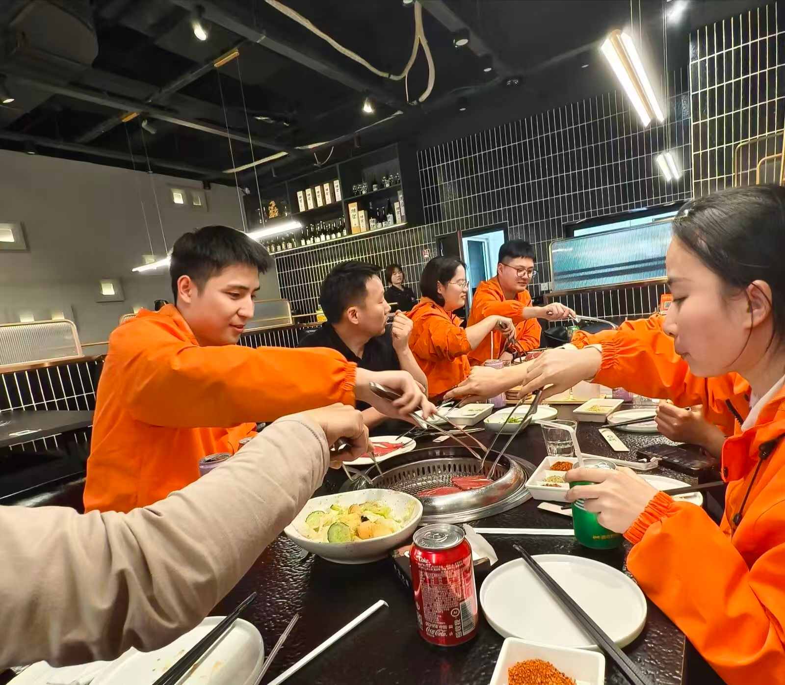 Comment l'activité de team building aide-t-elle Zhejiang SEAVER à optimiser la R&D et la production de machines à café domestiques ?